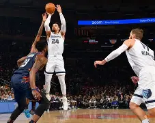 九州娱乐登录入口-nba灰熊加时险胜勇士 莫兰特30+7