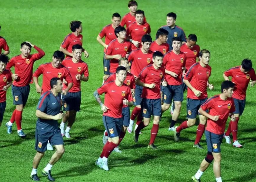 九州官方网站-国内球队备战国际赛事，迎战关键战