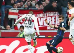 包含柏林赫塔球员完成帽子戏法，成为焦点人物的词条